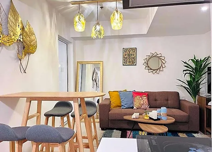 Arabic-mediterranean 2br At Azure Maldives Tower Отель